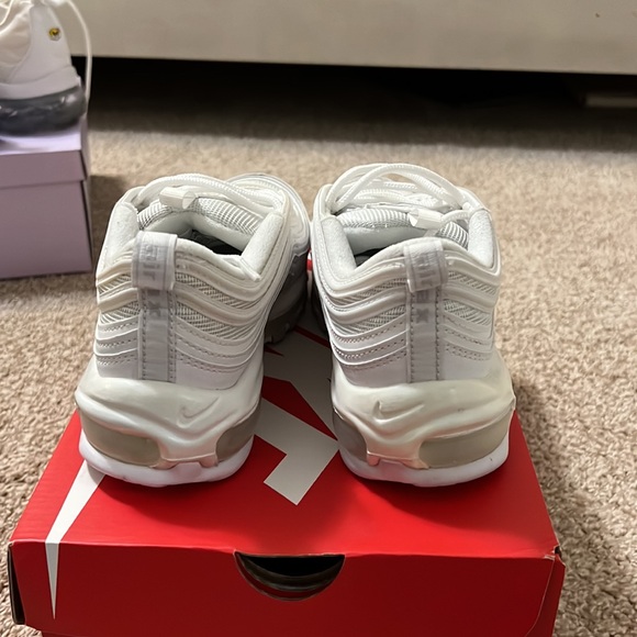 Air max 97 size 6 1/2 - Picture 4 of 7